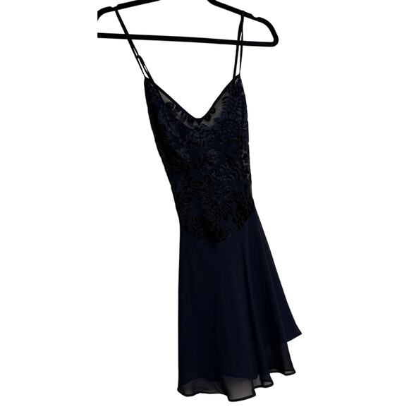 Lingerie Cacique Babydoll Slip Dress Women Medium Black Velvet Burnout VTG Sheer - Picture 2 of 10